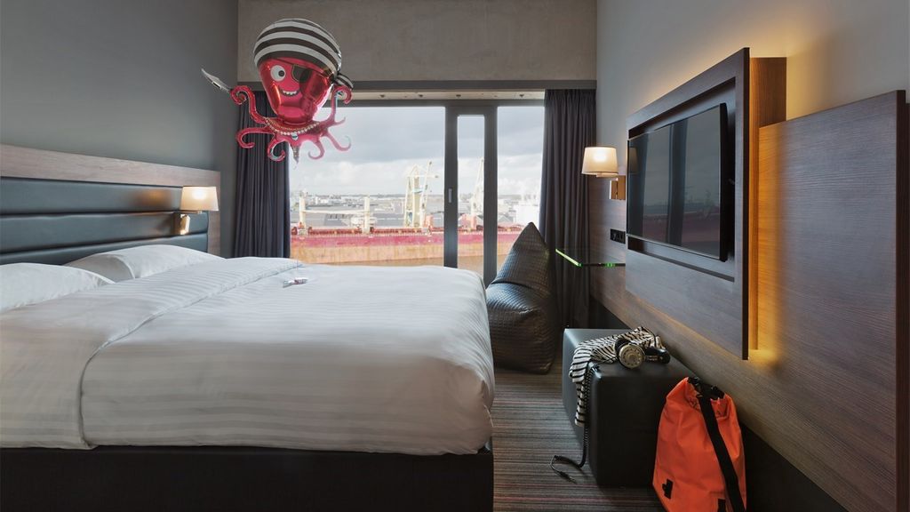 Moxy Amsterdam Houthavens