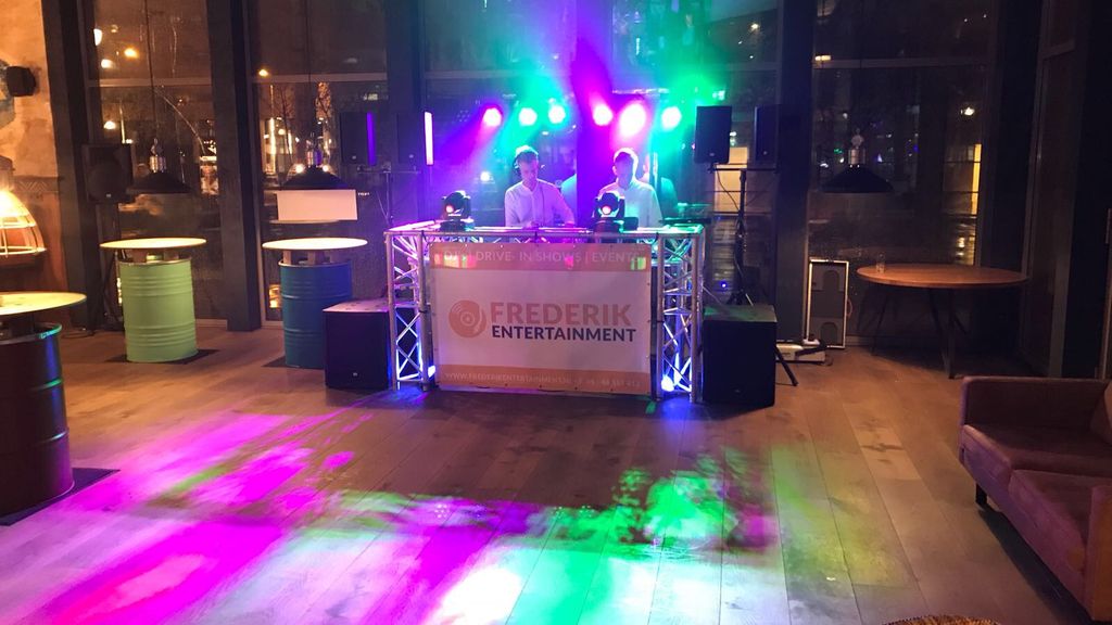 Helden Cafe Brasserie