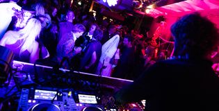 Kleurstoff events and rooftopbar - foto 2